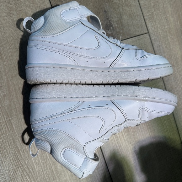 Nike high tops boys size 3 - Picture 4 of 8